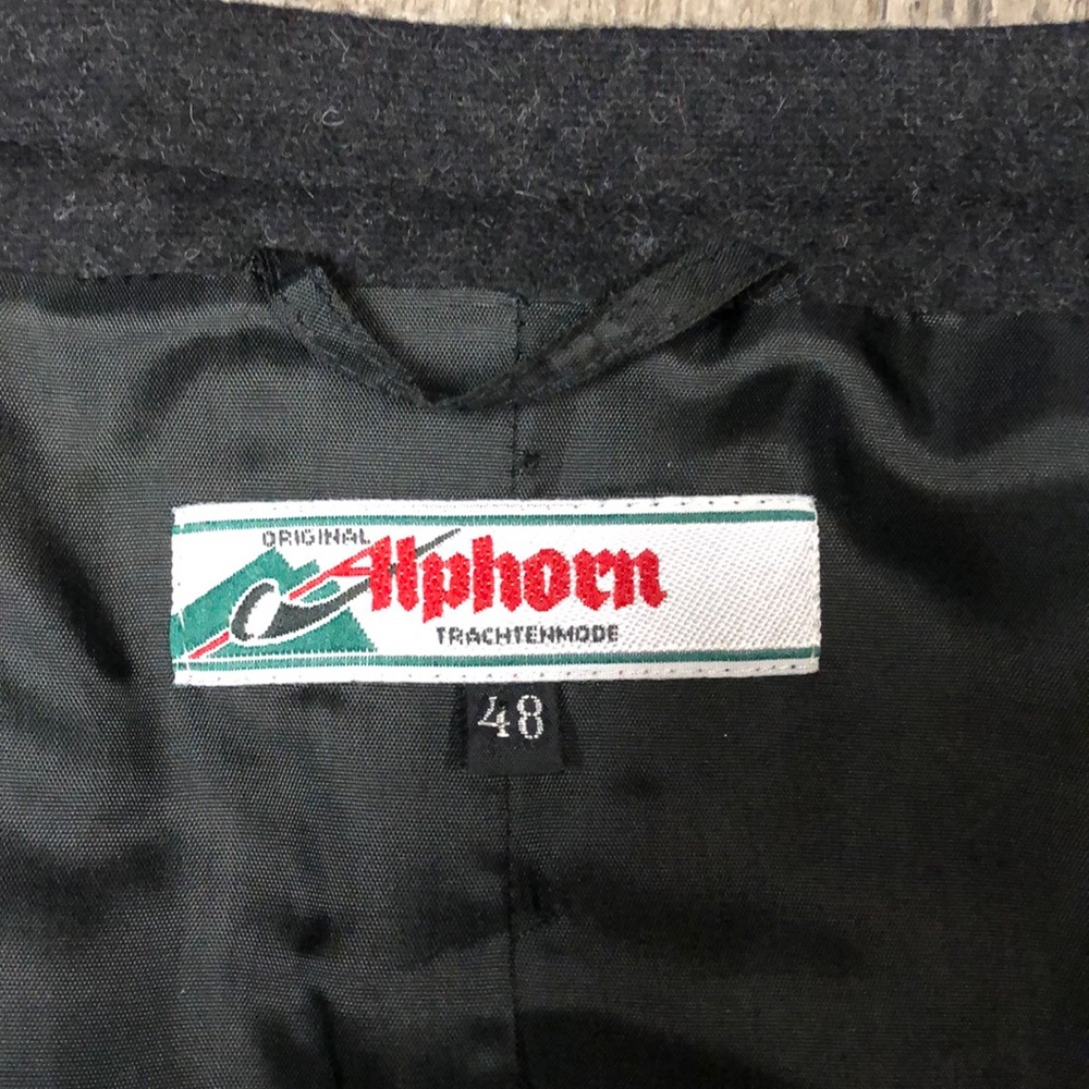 Alphorn Jacket - Picture 5 of 7